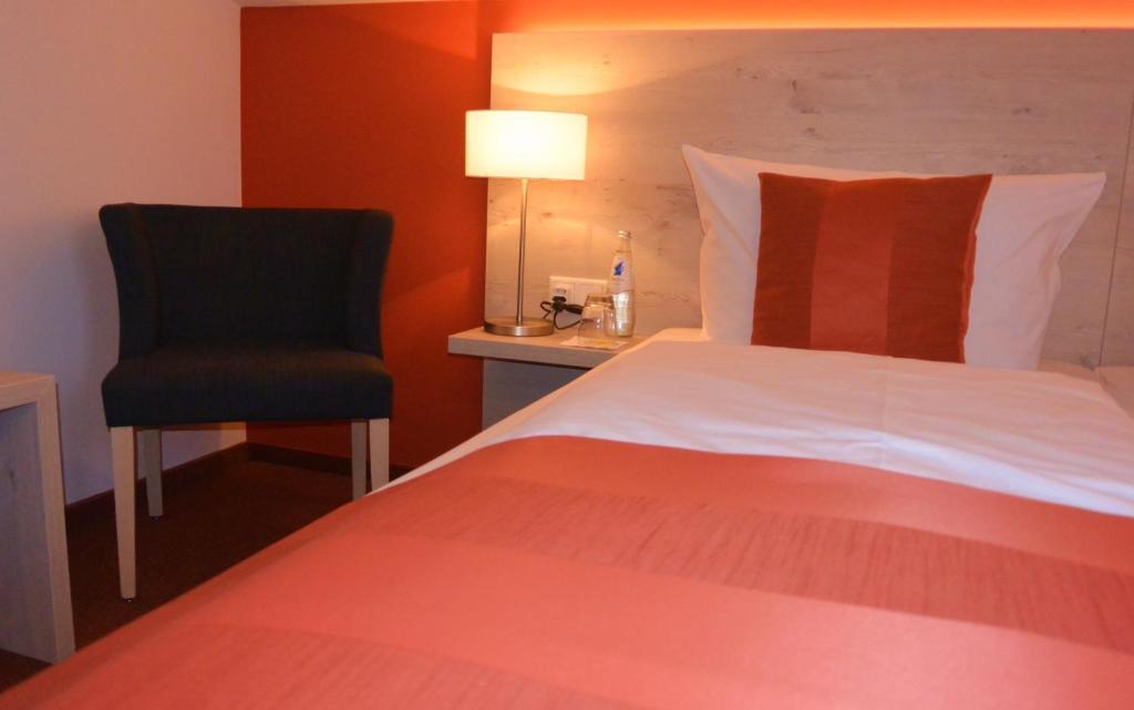 Hotel Schlee Hohenschäftlarn Стая снимка