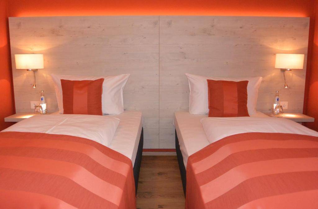 Hotel Schlee Hohenschäftlarn Стая снимка